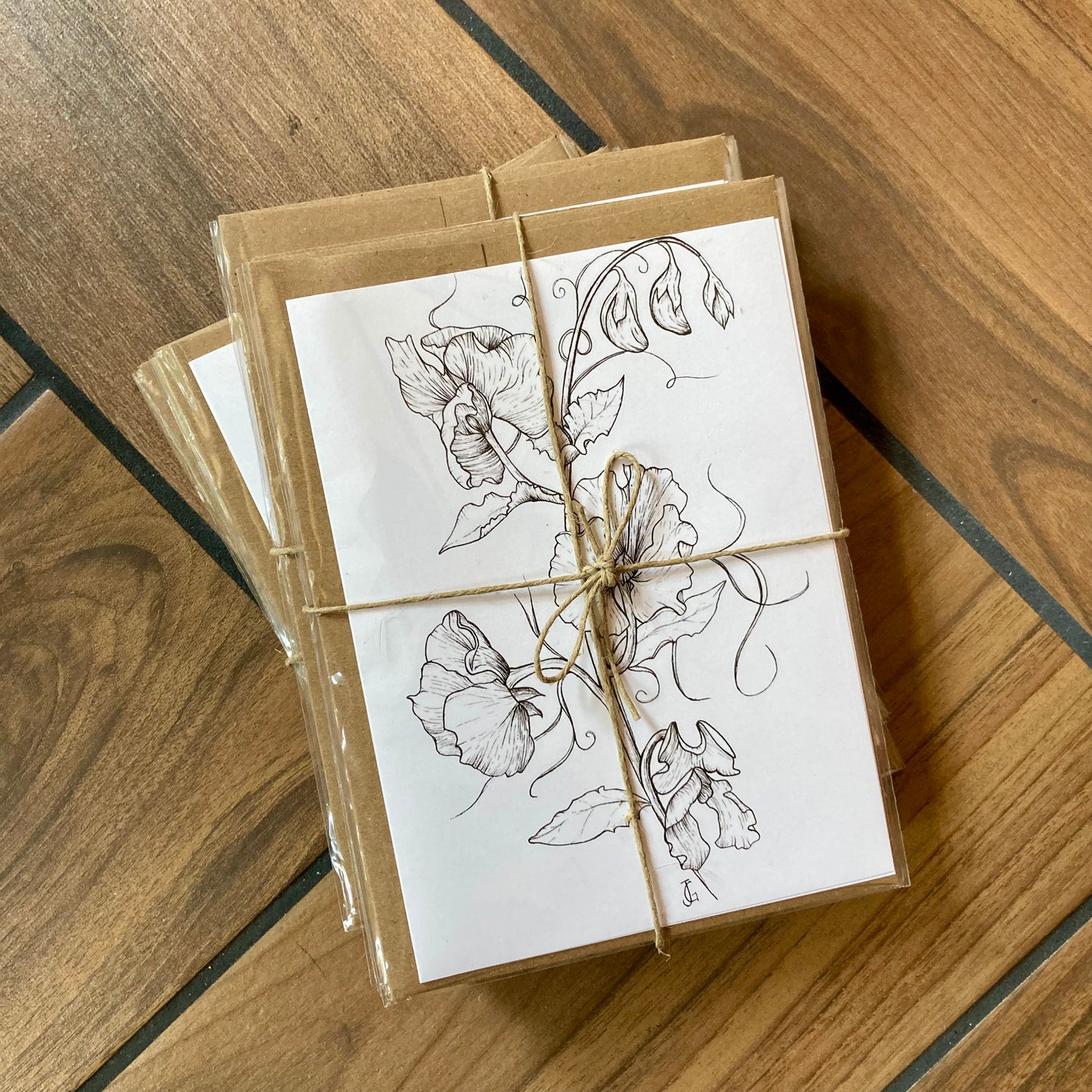 b&w flower - blank cards with envelope - 4 pack