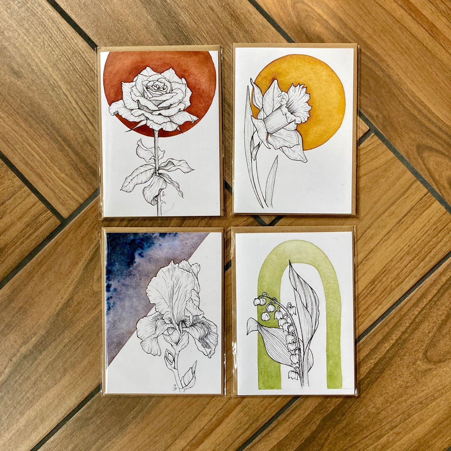 flower shape - blank cards with envelope - 4 pack