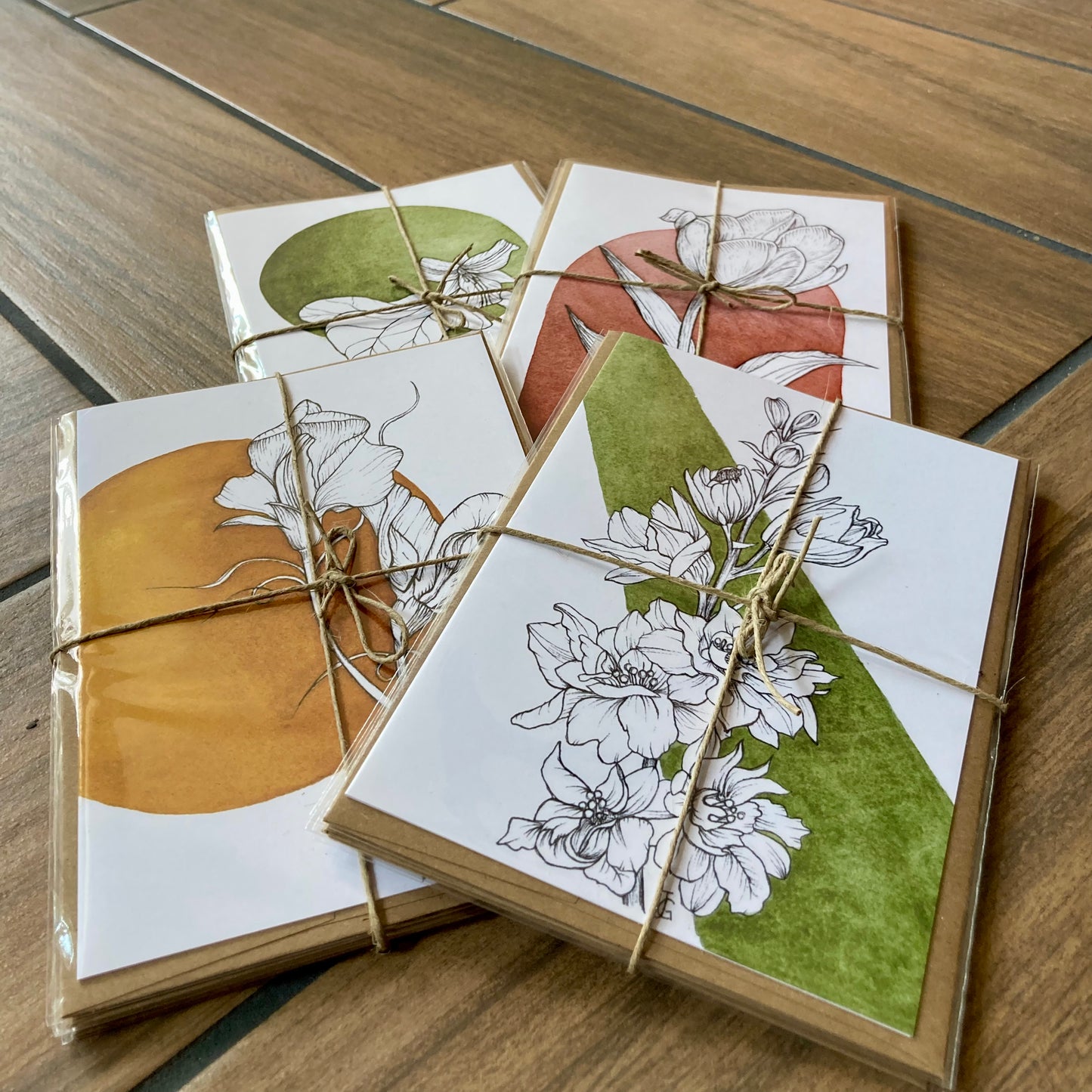 flower shape - blank cards with envelope - 4 pack